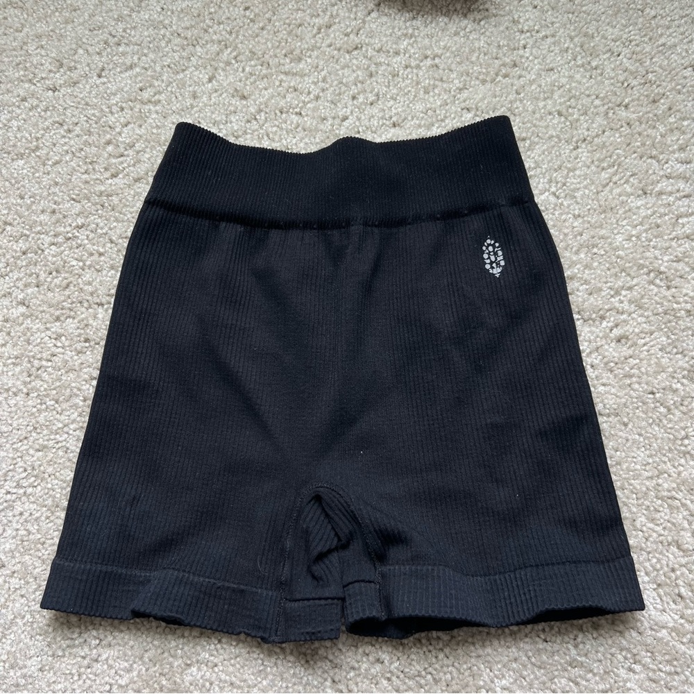 Free people movement - prajna short